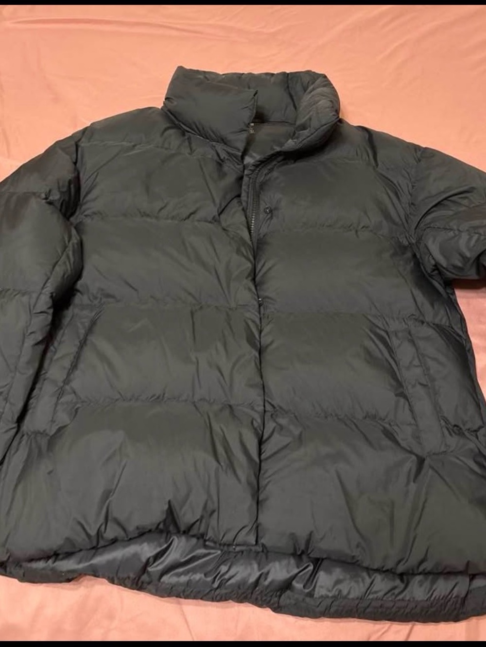 Uniqlo Black Men's Puffer Jacket - Insulated Zip Front